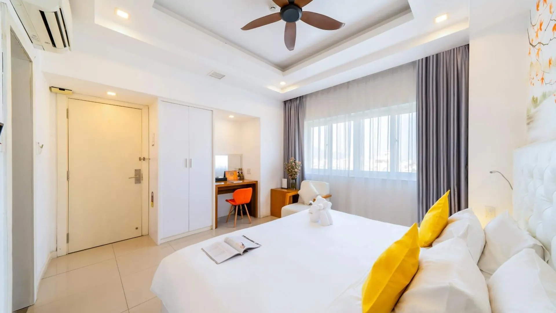 Star City Riverside Hotel By Haviland Danang 3*,
